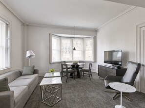 55-inch TV with cable channels - AKA Rittenhouse Square (Philadelphia)