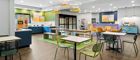 Petit déjeuner continental compris tous les jours