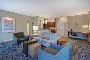 Suite, 1 King Bed | Living area