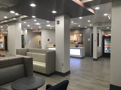 Holiday Inn Express Hotel & Suites Canton by IHG