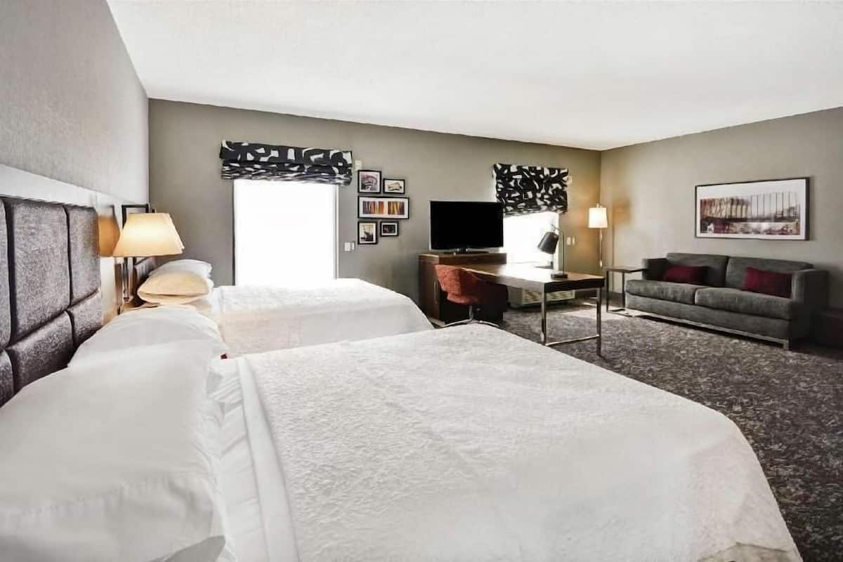 Premium bedding, down comforters, desk, blackout drapes
