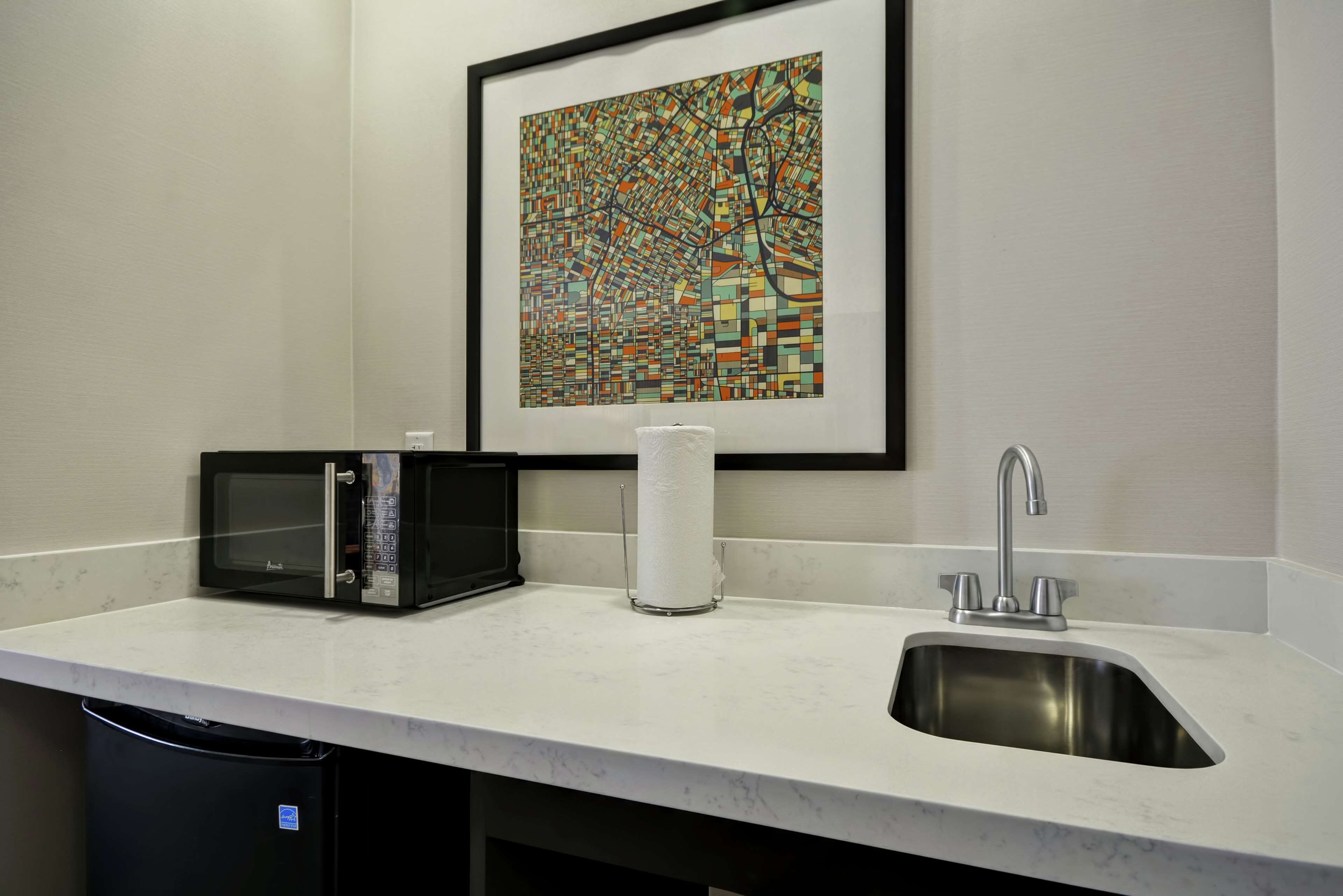 fridge, microwave, coffee/tea maker, high chair