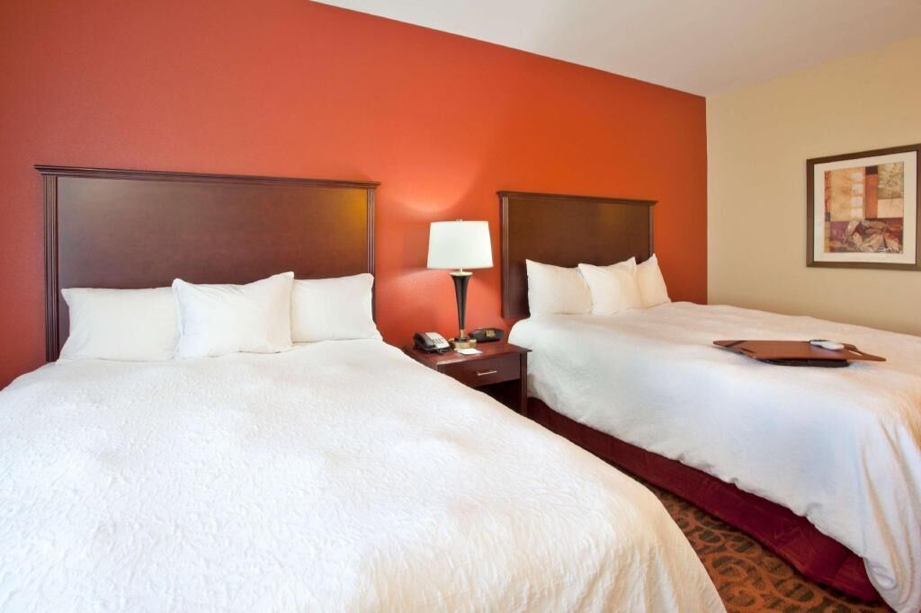 Hypo-allergenic bedding, in-room safe, desk, laptop workspace