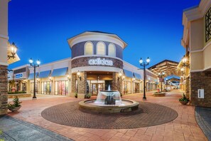 Point of interest - Hampton Inn Charlotte-Belmont at Montcross (Belmont)