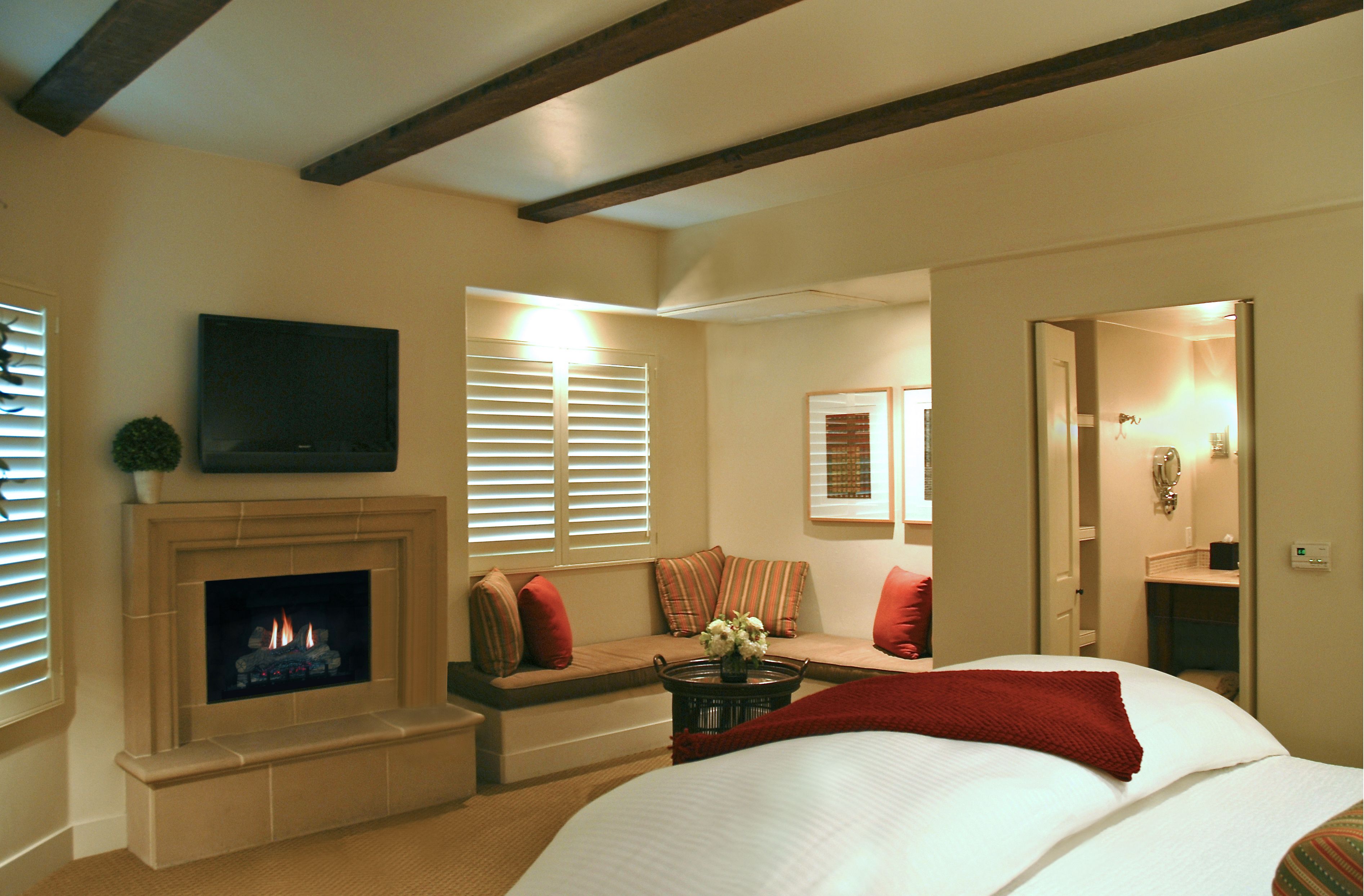 egyptian cotton sheets, premium bedding, down duvets, pillow-top beds