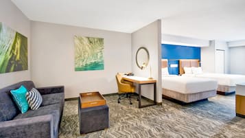 Suite, Mehrere Betten, Nichtraucher | Daunenbettdecken, Pillowtop-Betten, Schreibtisch