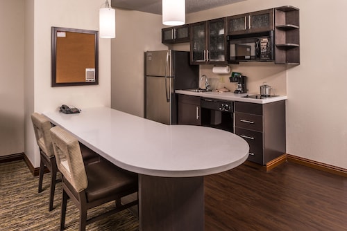 Candlewood Suites Kansas City Speedway by IHG