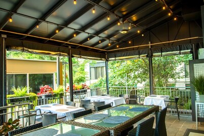 Ellis Hotel, Atlanta, A Tribute Portfolio Hotel by Marriott