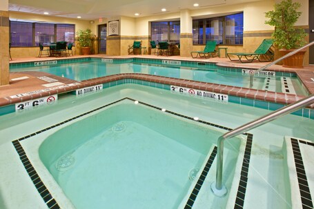 Staybridge Suites Indianapolis Downtown Convention Center, an IHG Hotel - Image 1