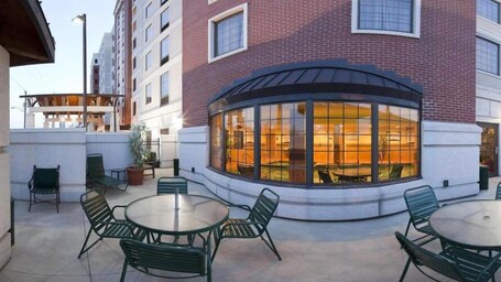 Staybridge Suites Indianapolis Downtown Convention Center, an IHG Hotel - Image 2
