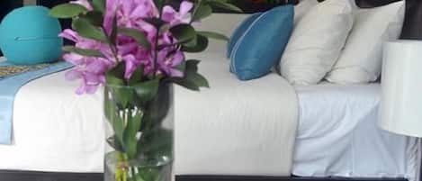 Phòng đôi Superior, 1 giường đôi, quang cảnh bãi biển | Bộ đồ giường cao cấp, nệm có lớp đệm bông, minibar