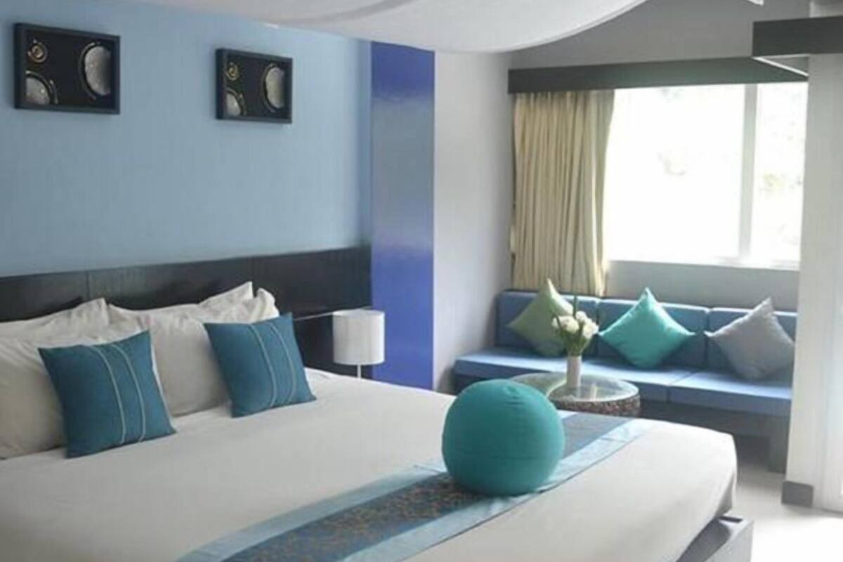 Superior Double Room, 1 Double Bed, Beach View | Premium bedding, pillowtop beds, minibar, in-room safe