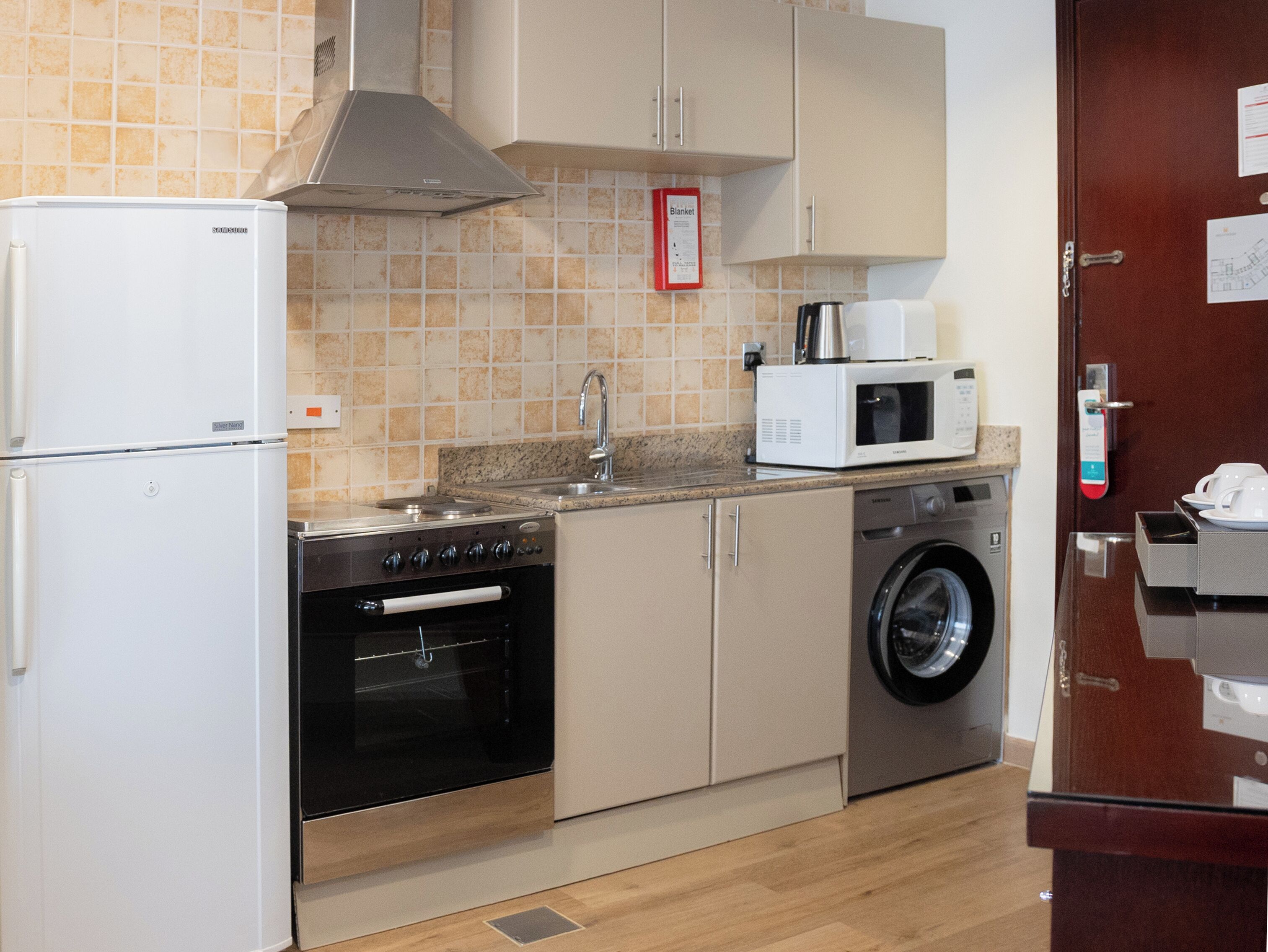 junior apartment (studio) | private kitchen | eco-friendly cleaning products, freezer