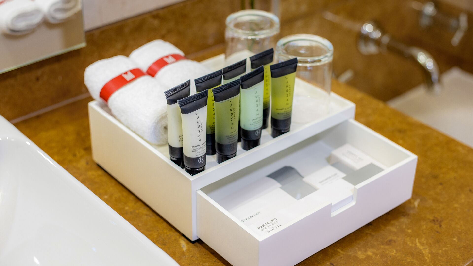 친환경 세면용품, 헤어드라이어, 목욕가운, 슬리퍼