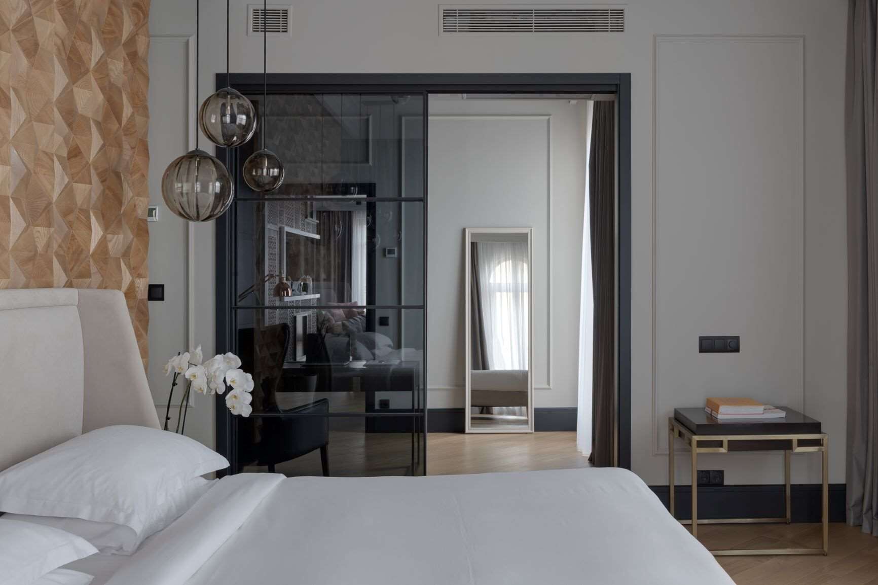 Suite presidencial, 1 cama King size y sofá cama, para no fumadores, vista al río | 1 habitación, minibar, caja de seguridad en la habitación y escritorio 