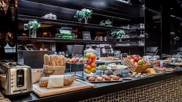 Daily buffet breakfast (EUR 25 per person)