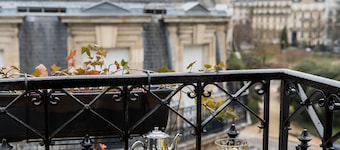 Chalgrin Boutique Hotel