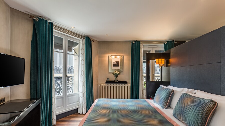 Paris Holidays 2023 | Holiday Package Deals | Expedia.com.au