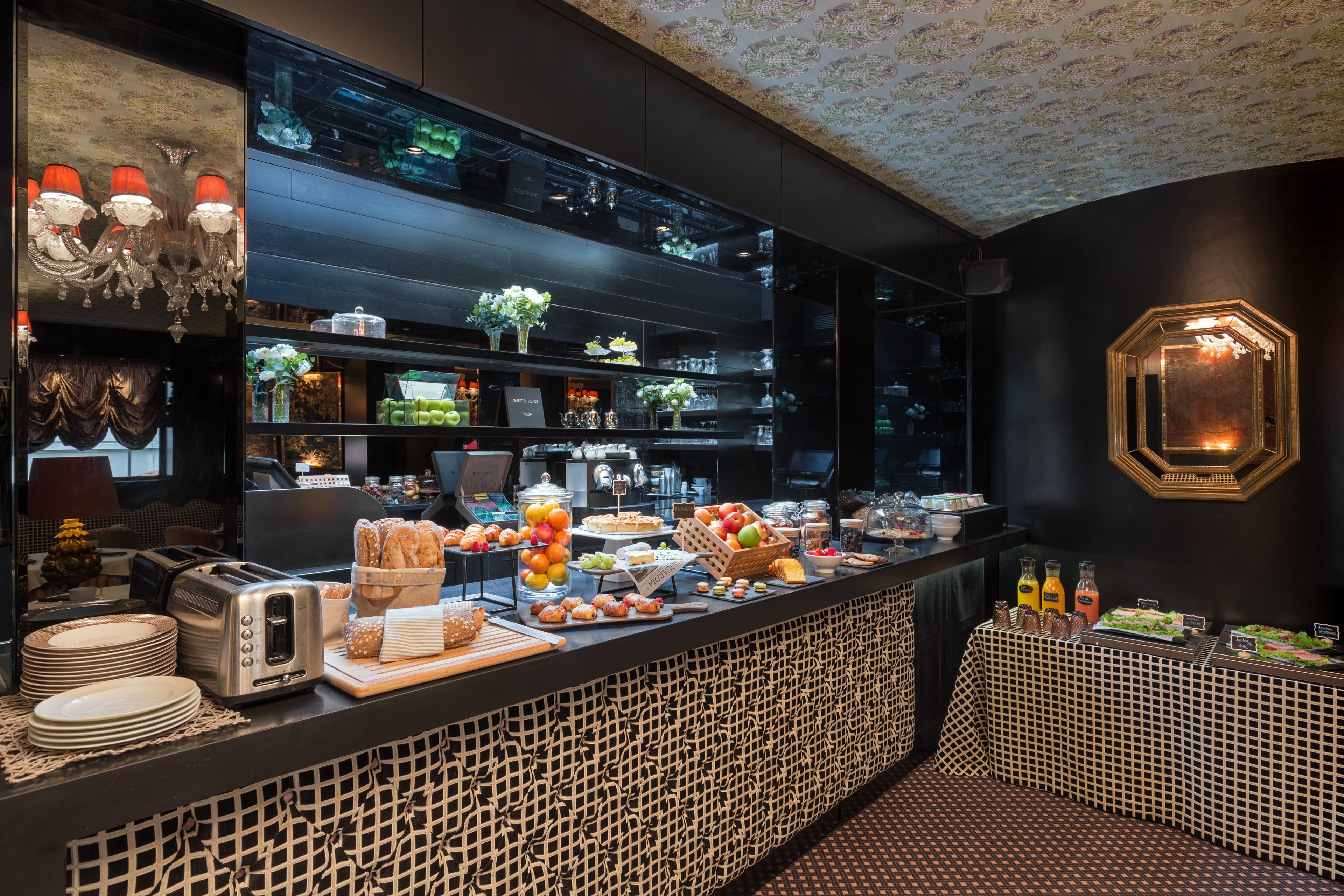 daily buffet breakfast (eur 25 per person)