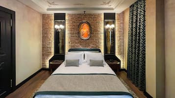 Superior Room, 1 Bedroom, City View | Egyptian cotton sheets, premium bedding, memory foam beds, minibar