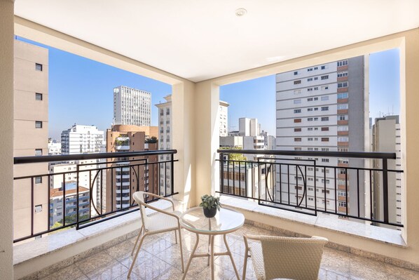 Suite | Lanai (Veranda)