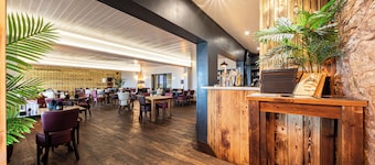 Springfield Hotel and Restaurant