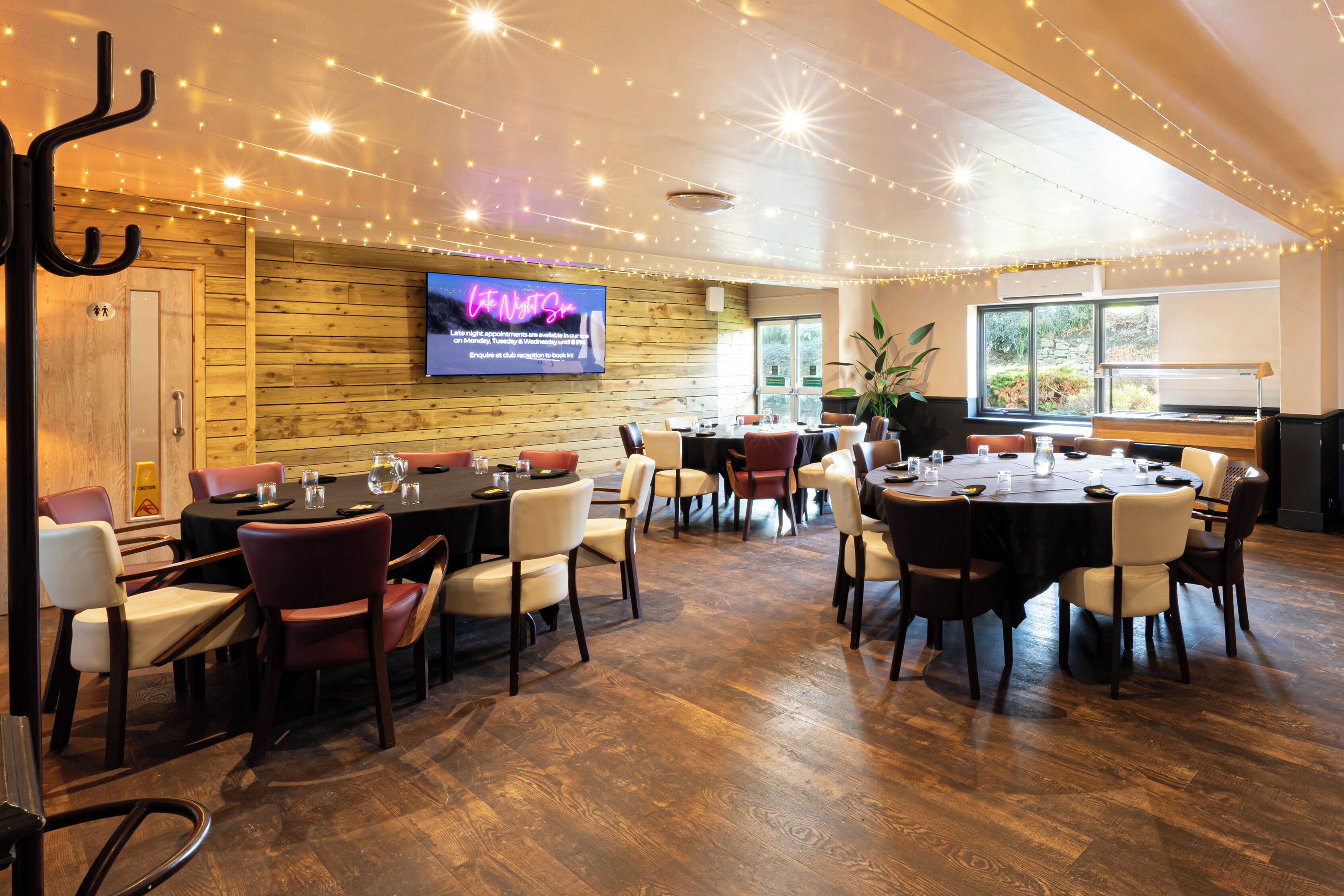 Breakfast, lunch, dinner served; local cuisine 