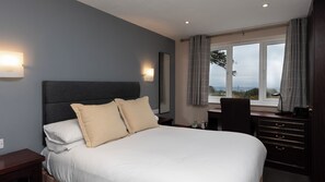 Small Classic Double | Individually decorated, individually furnished, desk, laptop workspace - Springfield Hotel and Restaurant (Holywell)