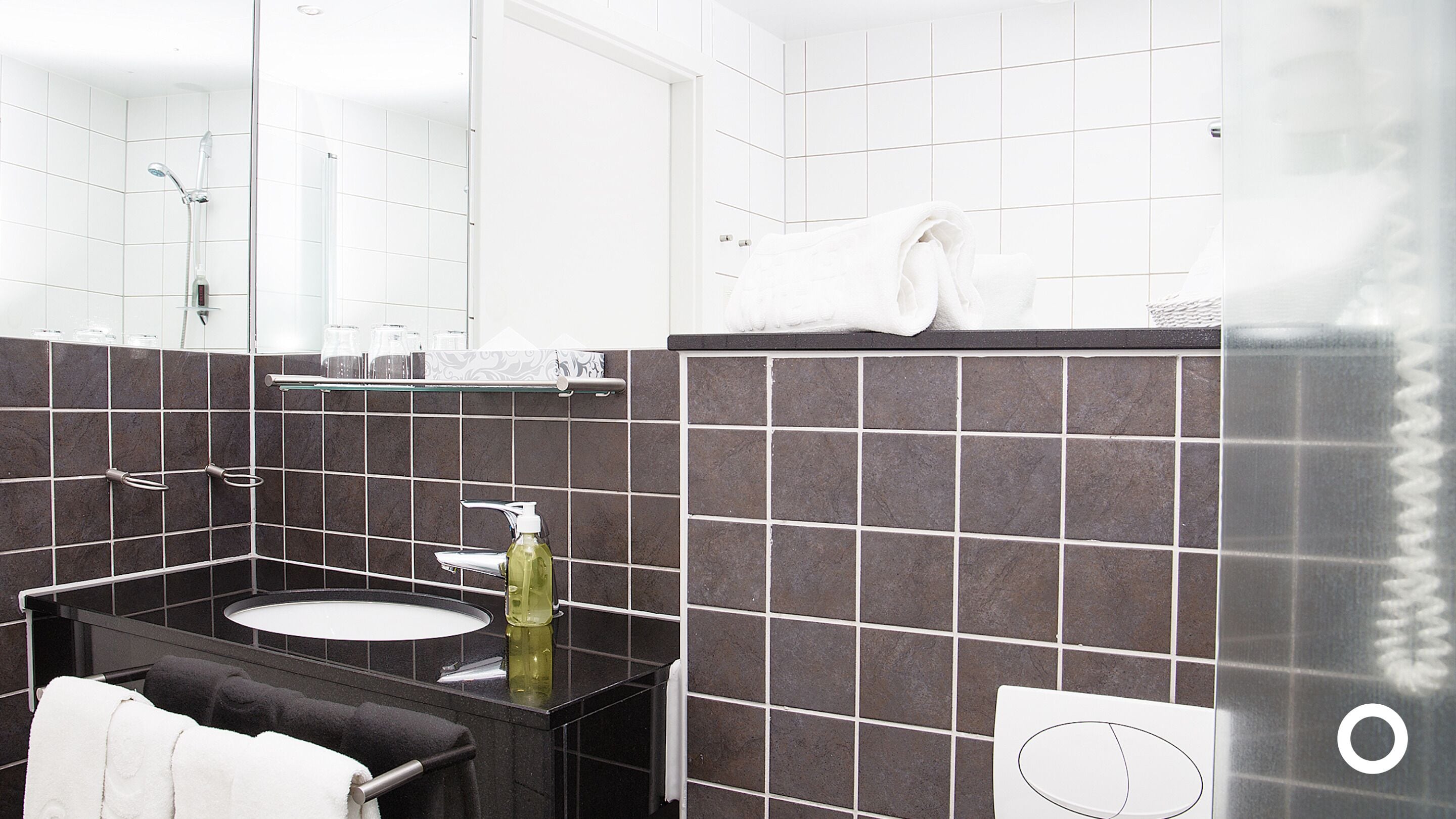 twin room, sea view | bathroom | free toiletries, hair dryer, towels