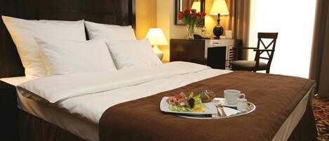 Standard Double or Twin Room | Premium bedding, in-room safe, desk, laptop workspace