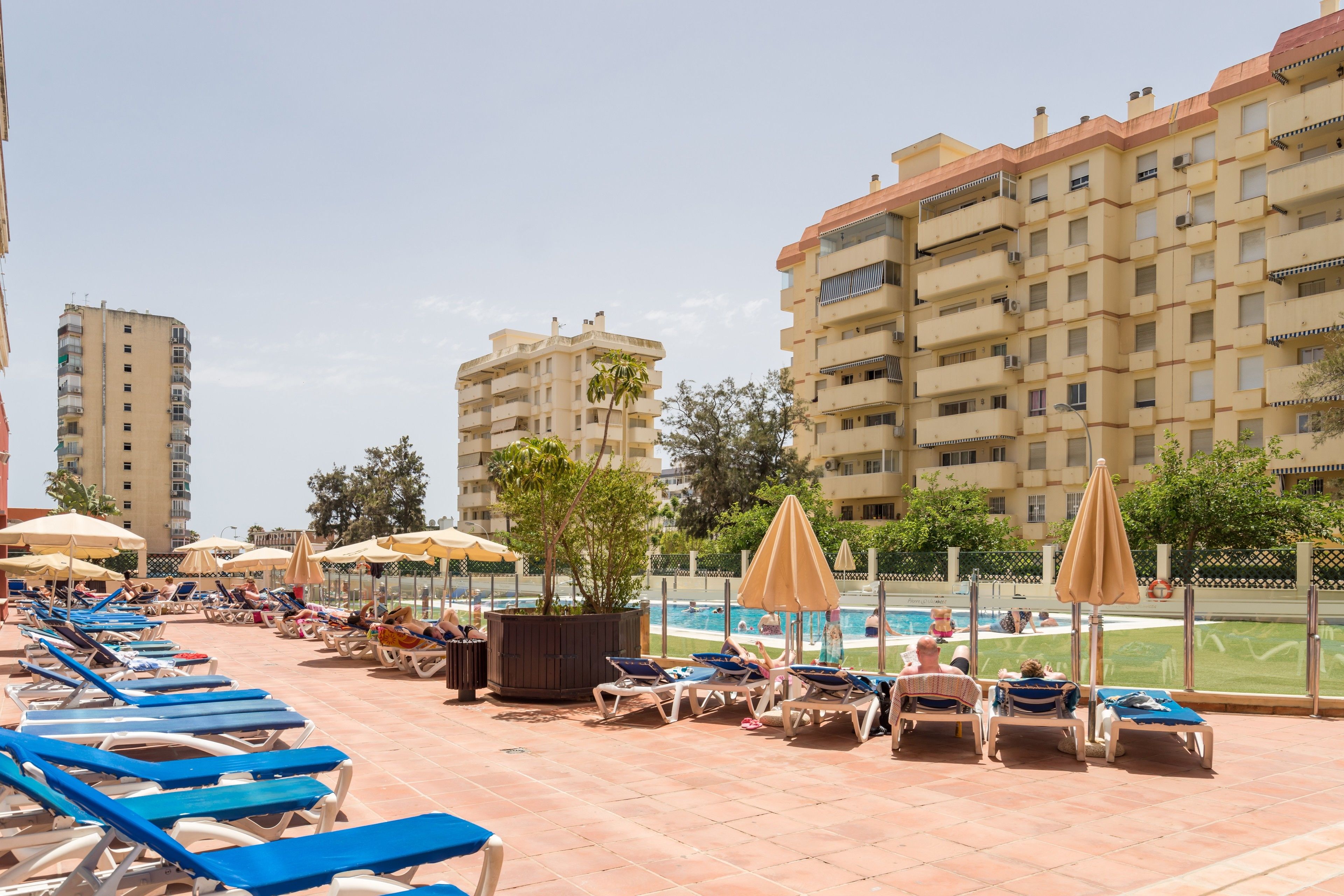 Een seizoensgebonden buitenzwembad