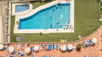 Alberca al aire libre por temporada