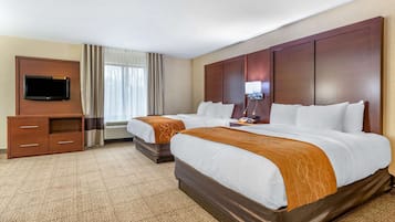 Coffres-forts dans les chambres, bureau, fer et planche à repasser