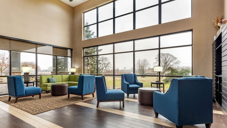 埃尔克哈特南Comfort Suites