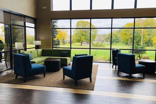 Coin salon dans le hall