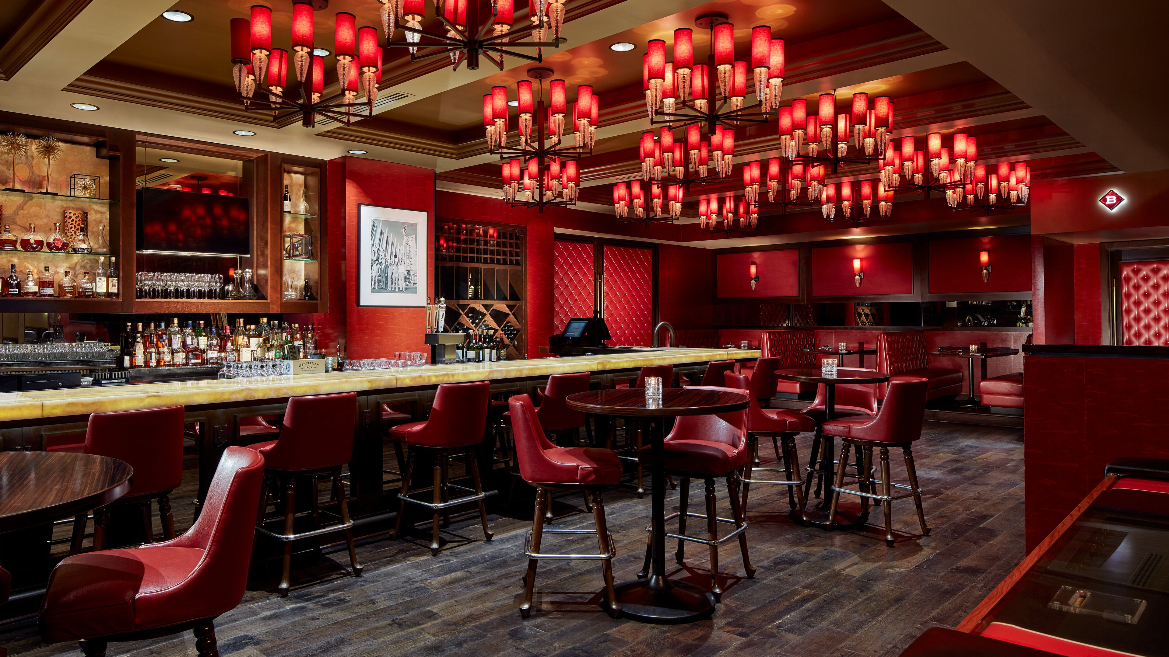 5 restaurants, dinner served