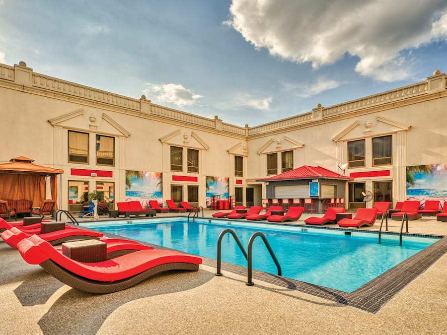 Außenpool (je nach Saison geöffnet)