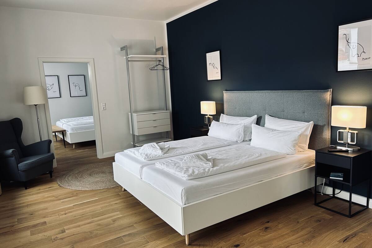 Atelier for 4 (without breakfast) | Hypo-allergenic bedding available, desk, laptop workspace