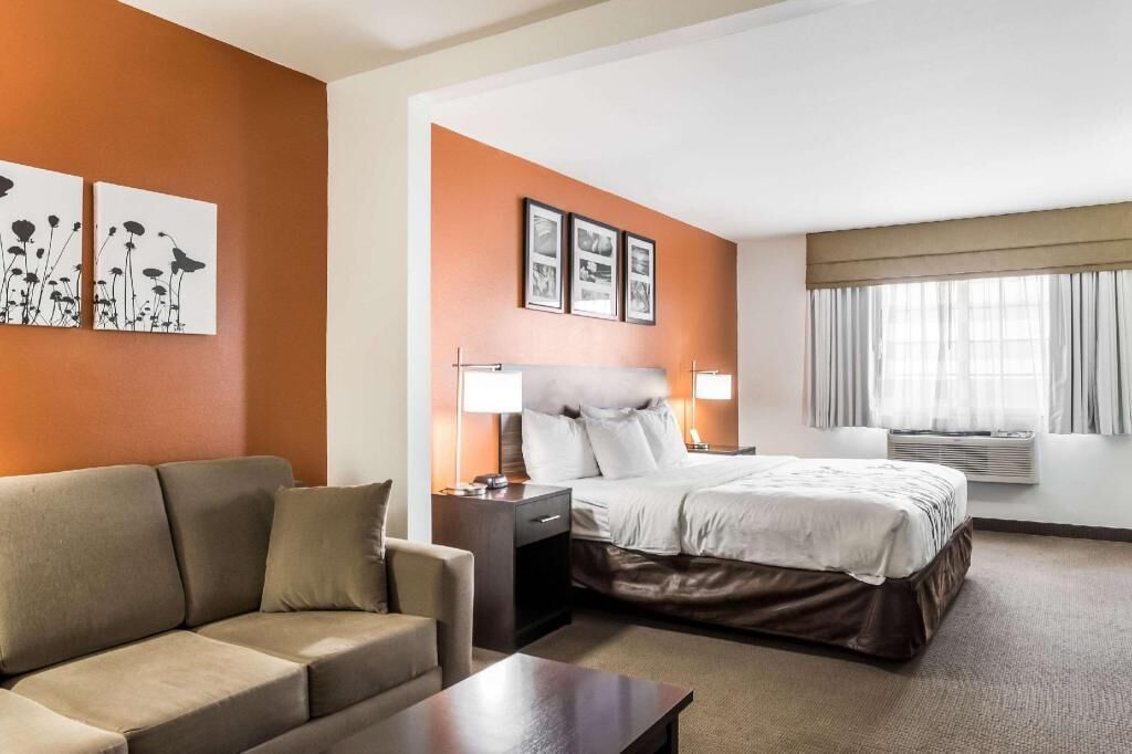 In-room safe, desk, iron/ironing board, free WiFi