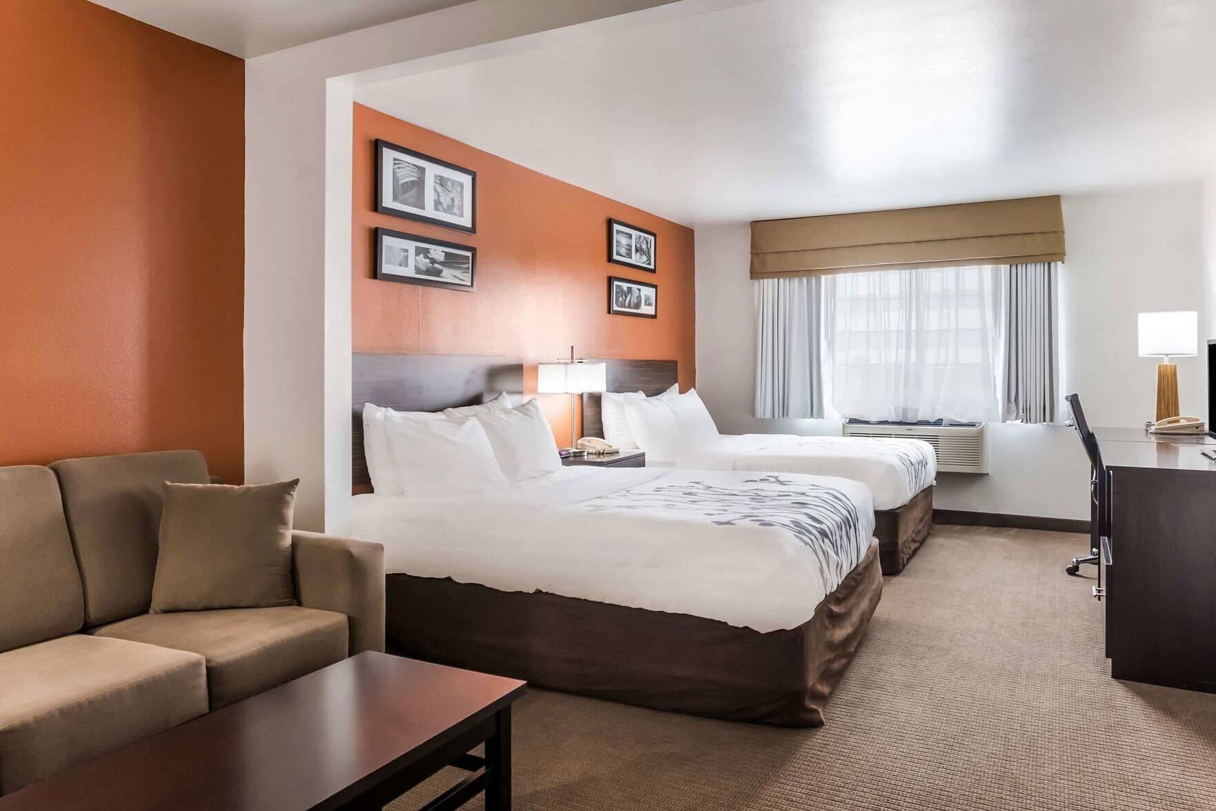 In-room safe, desk, iron/ironing board, free WiFi