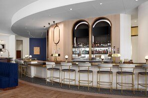 Bar (trong khuôn viên)