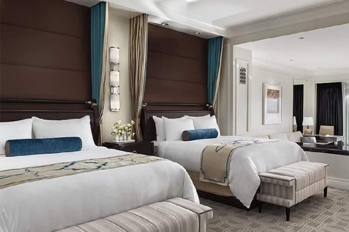 Ropa de cama de alta calidad y minibar