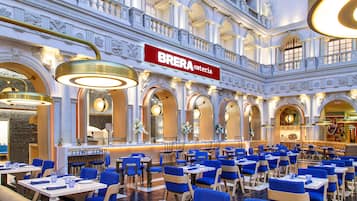 11 restaurants, serveren lunch, diner, Mediterrane gerechten