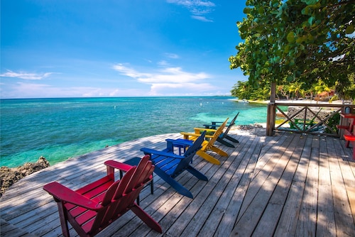 Las Rocas Resort And Dive Center