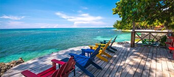 Las Rocas Resort And Dive Center