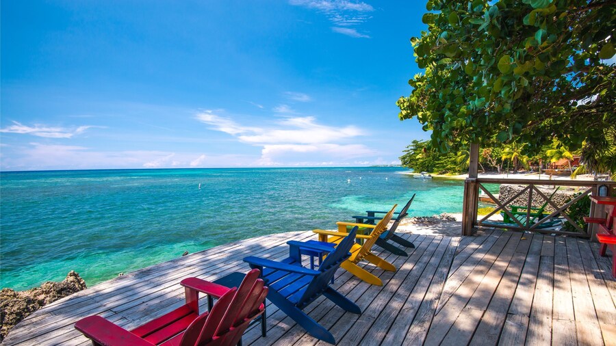 Las Rocas Resort And Dive Center