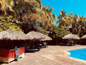 Breakfast, lunch and dinner served