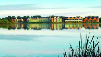 1 habitación, caja de seguridad en la habitación y escritorio