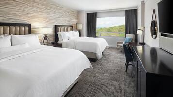 1 bedroom, premium bedding, down comforters, pillowtop beds