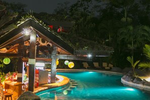 Poolbar